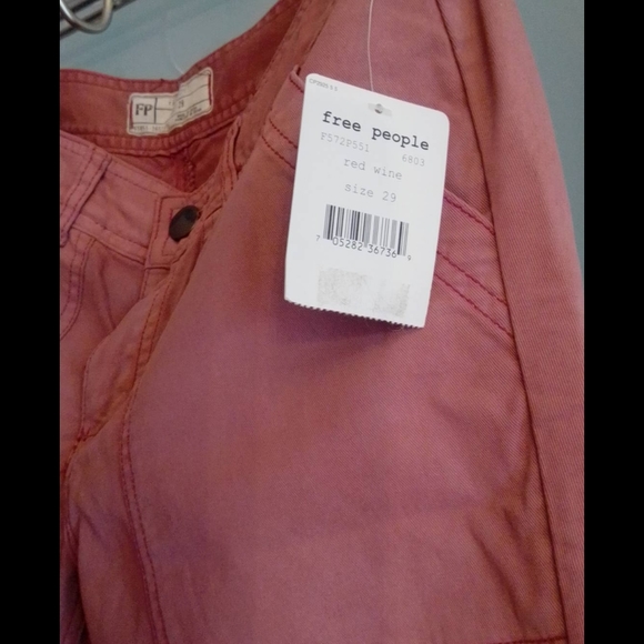 Cotton spandex blend skinny pants - Picture 2 of 5